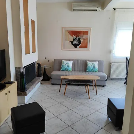 Aristotelis 2nd Floor לימנריה