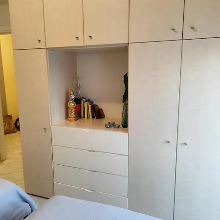 Aristotelis 2nd Floor לימנריה