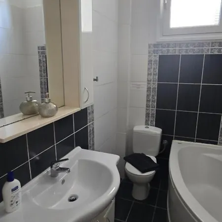 Aristotelis Apartment *