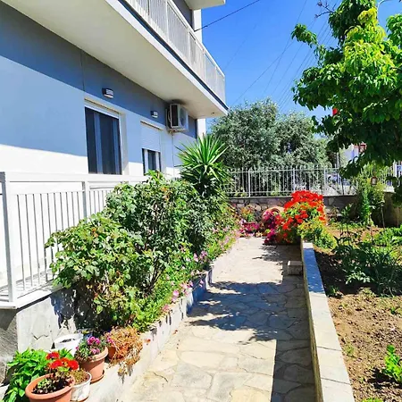 Apartment Aristotelis *