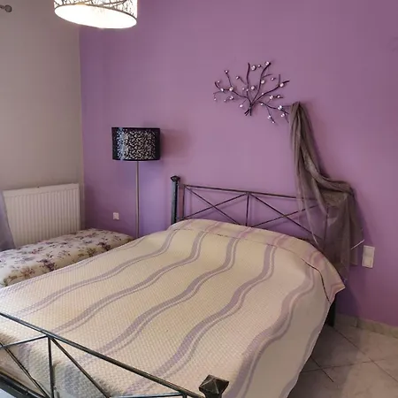 Aristotelis Apartment *